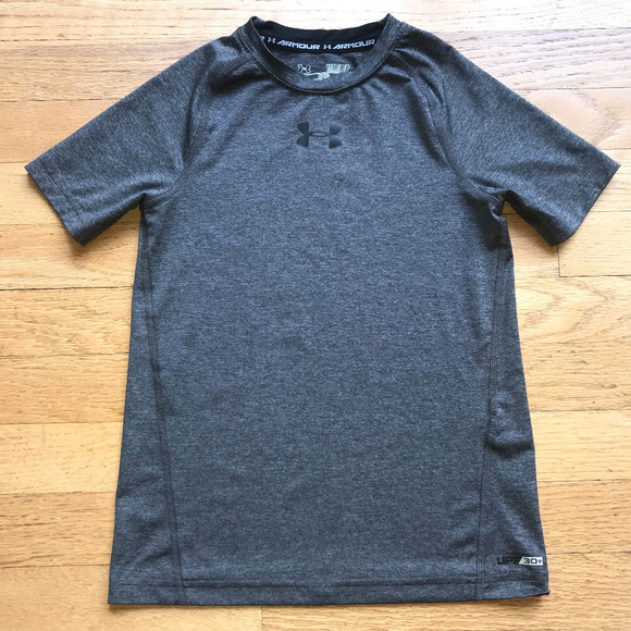 Under Armour Other - Fitted Youth Small Under Armour Short Sleeve Shirt